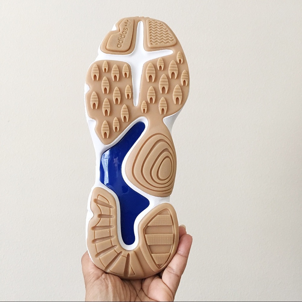 Adidas Magmur Runner - Picture 7 of 8
